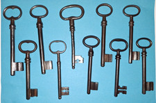 10 alte Eisen Schlüssel, für