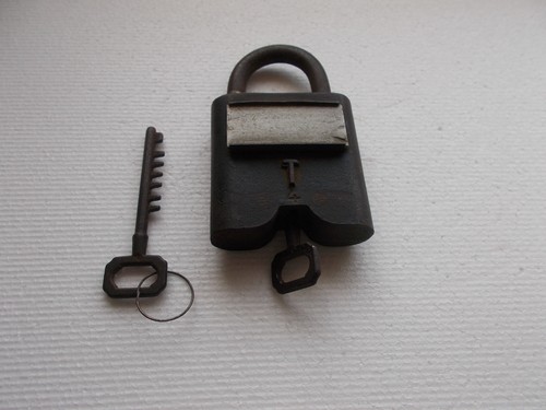 Antikes vorhängeschloss mit - antikes,