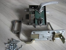 altes Kastenschloss DDR mit