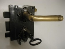 altes Kastenschloss mit