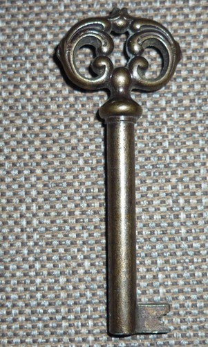 Alter schrank schlüssel - alter,