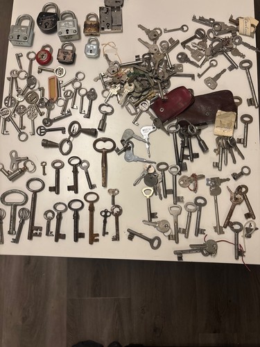 Großer posten alte schlüssel - posten,